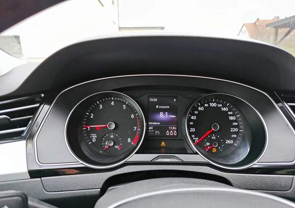 Volkswagen Passat cena 80000 przebieg: 125000, rok produkcji 2018 z Golczewo małe 466